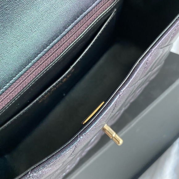 Chanel 22B Iridescent Black Rectangular Mini 🖤 - Picture 16 of 16